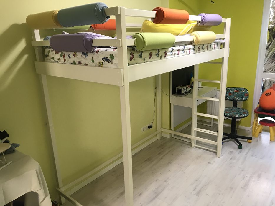 Кроватка дитяча з матрацом довжина 190см