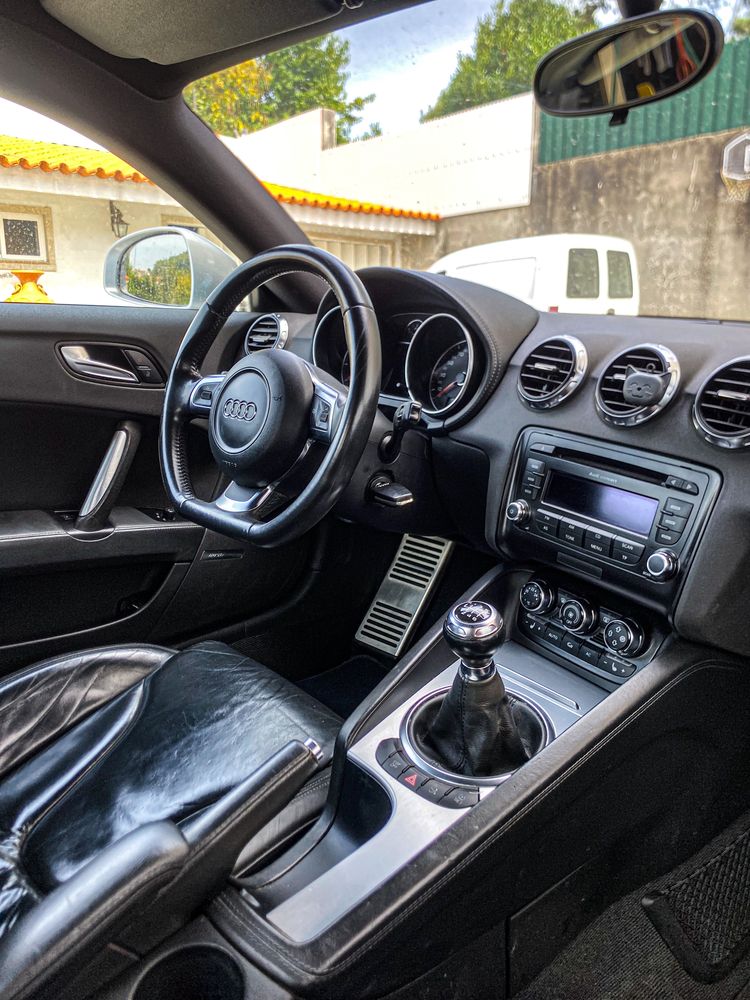 Audi TT 2.0 TFSI 8j - (selo barato)
