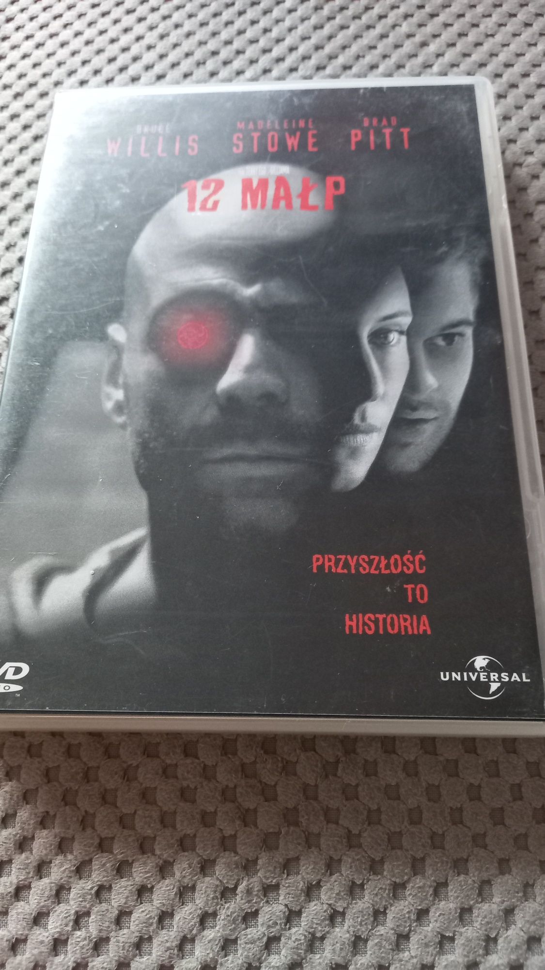 12   małp  dvd   .