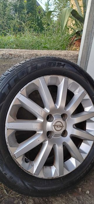 Felgi z oponami wielosezonowymi. R16 205/50