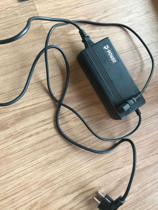 Carregador de Bateria de moto elétrica Neovolt. G-POWER