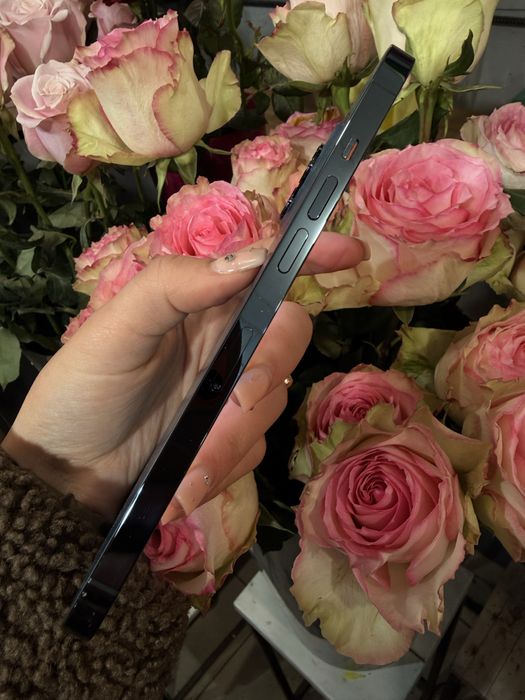 Продам iphone 12 pro max!! Blue!!Neverlock