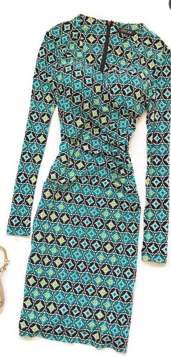 Красиве плаття красивого забарвлення,розмір m-l