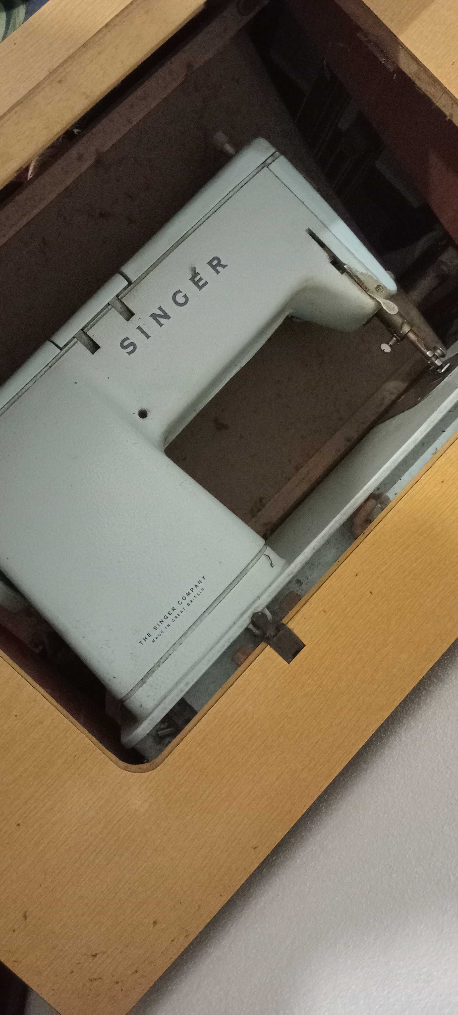 Máquina de costura Singer