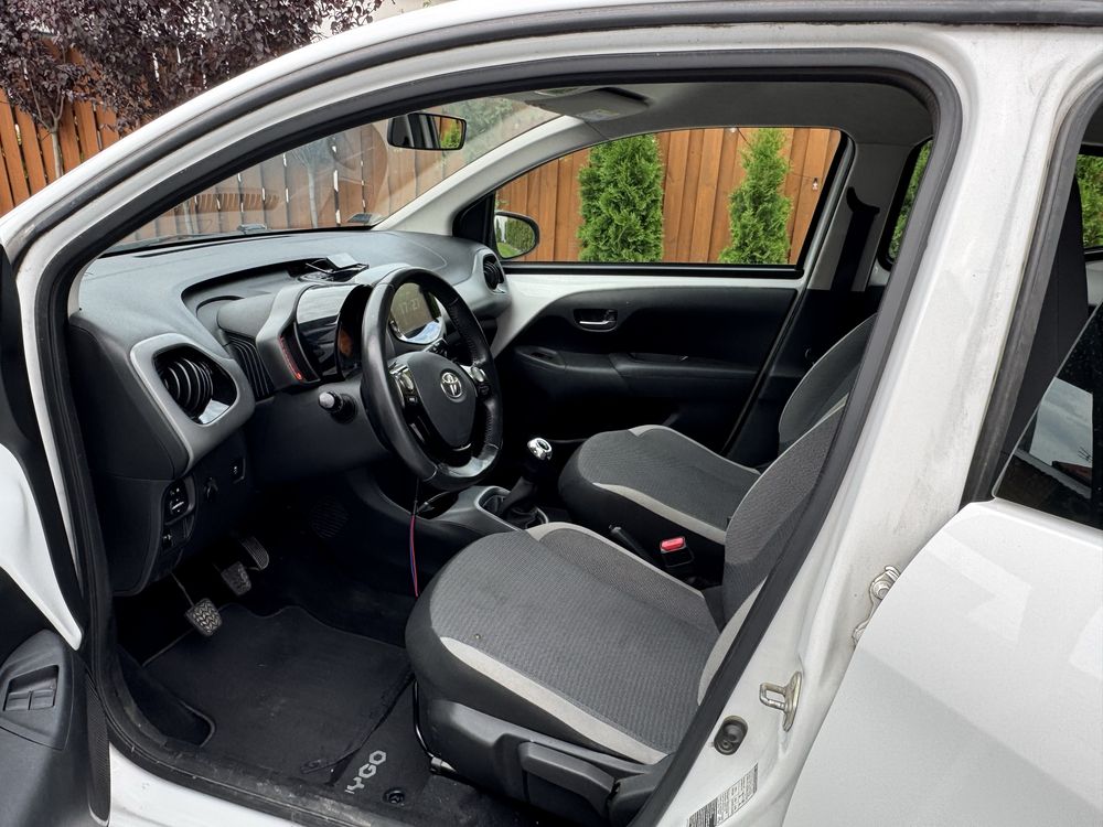 Toyota aygo 1.0 2021 rok faktura vat23% cenna brutto klima 1 własciel