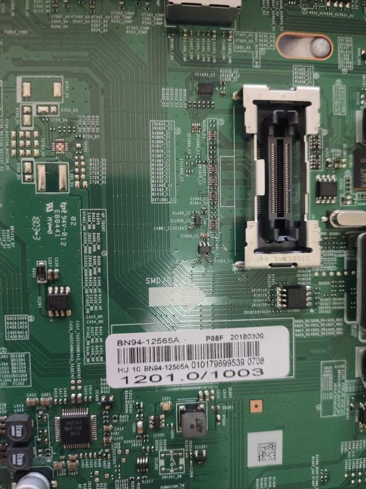 Tv Samsung UE32M5525AKXXC AVARIADA para peças