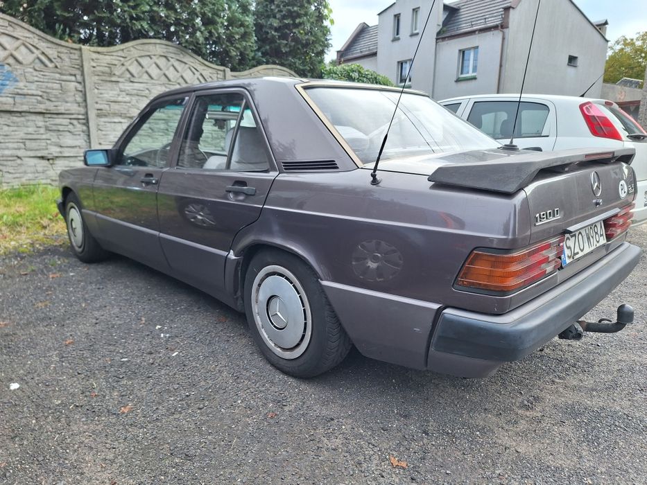 Mercedes W201 190-tka 250D + automat!
