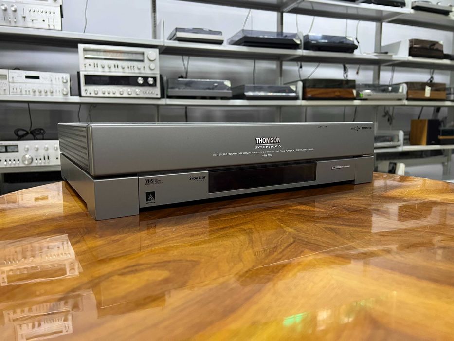 Magnetowid/Odtwarzacz płyt VHS Thomson Scenium VPH7090 Audio Room
