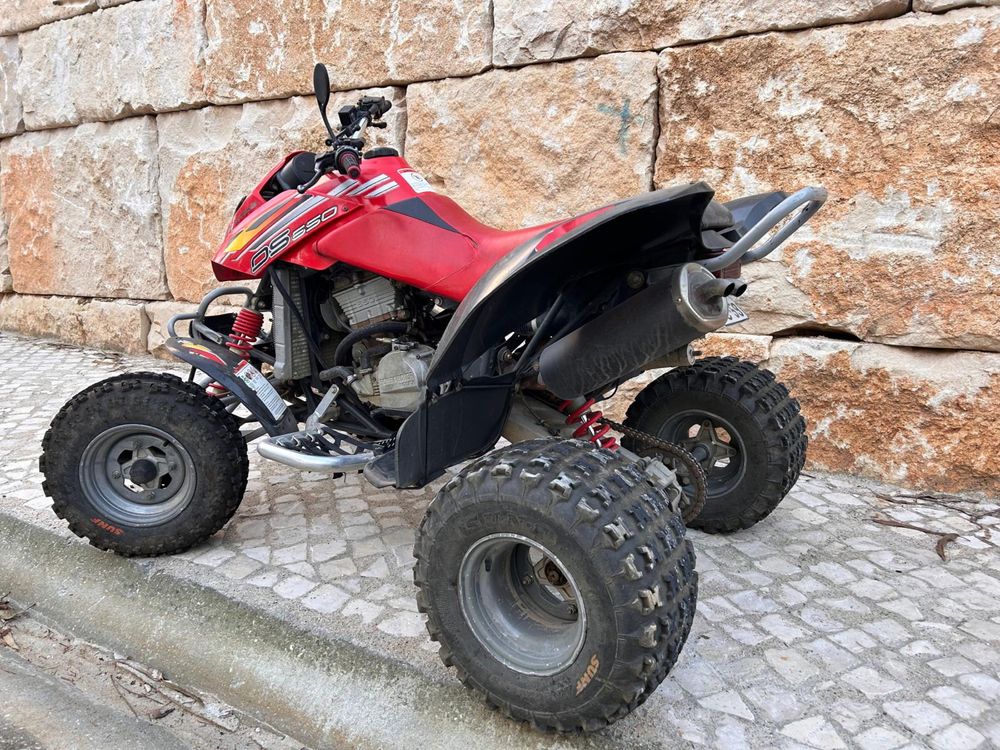 Moto 4 em bom estado Bombardie