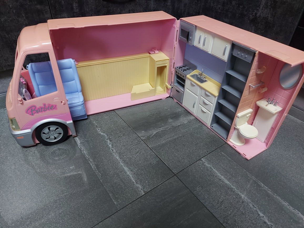 Kamper barbie + 2 auta