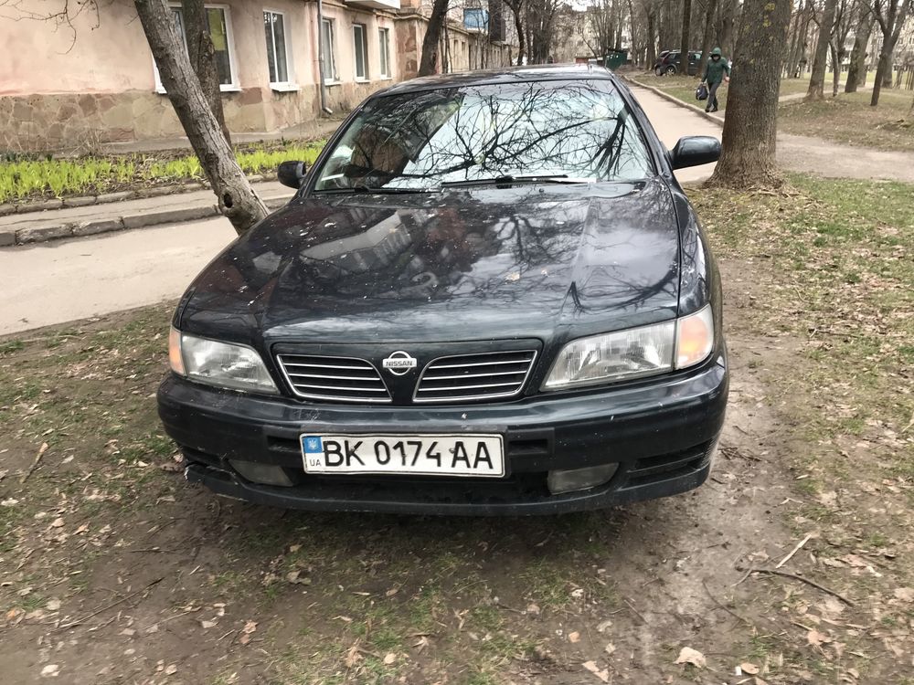 Nissan maxima 1995 рік