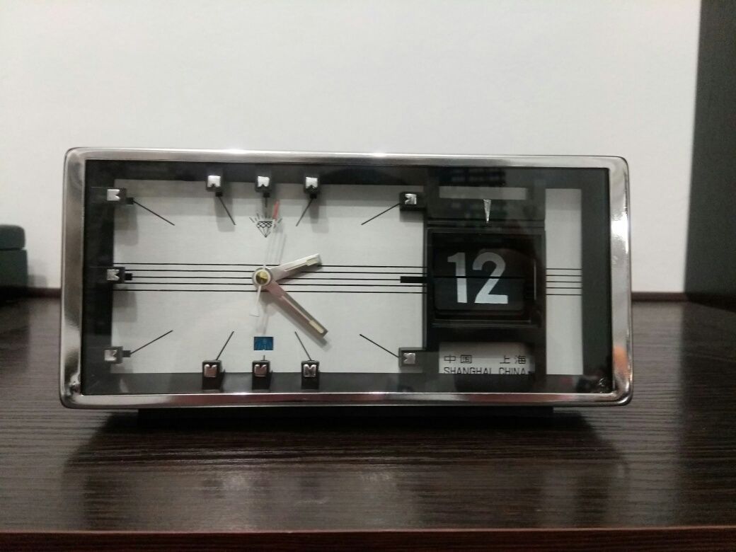Часы, будильник, календарь брилиант shanghai china