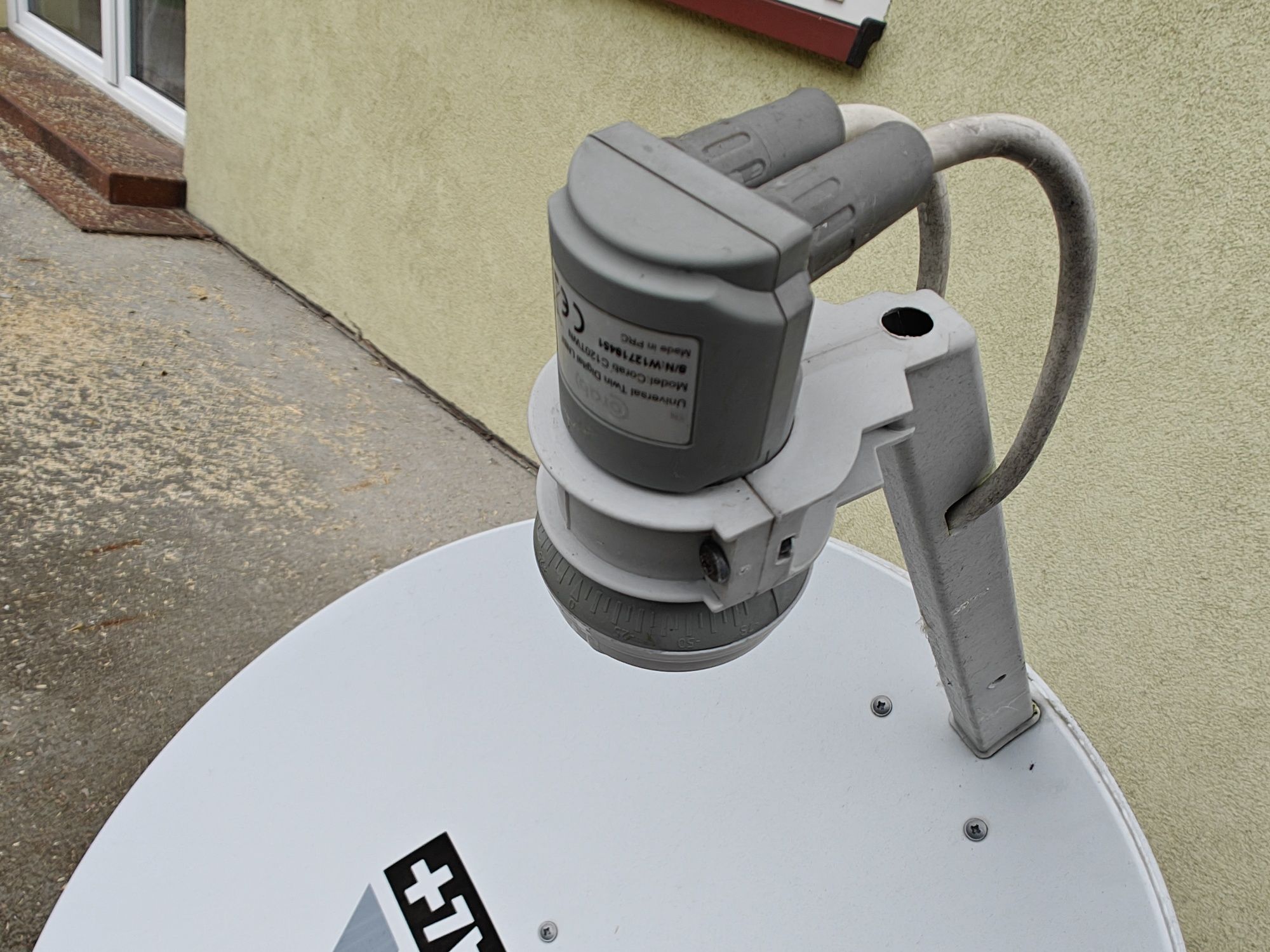 Antena satelitarna 80 konwerter w zestawie