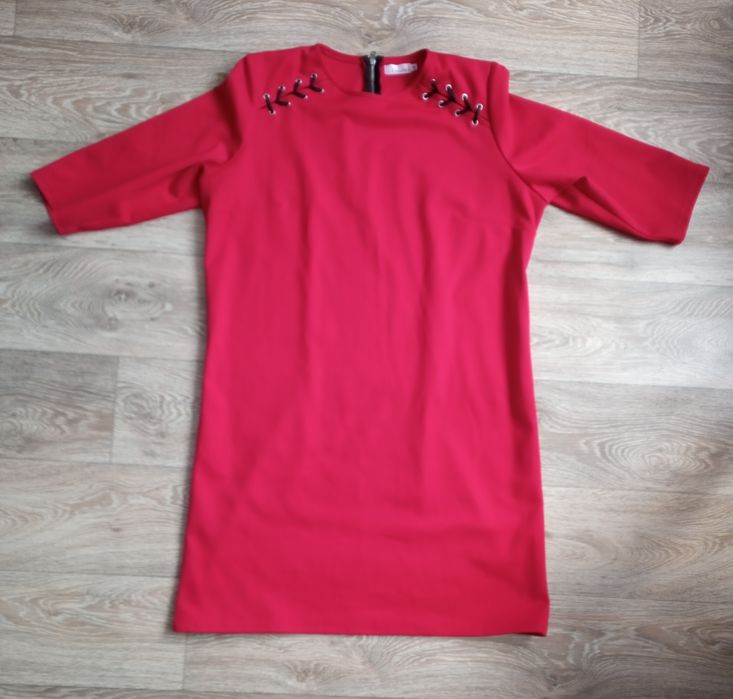 Czerwona sukienka 46-48