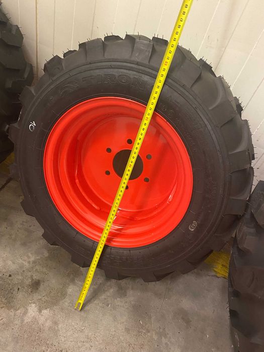 Felgi z oponami trawiastymi(G10)2x305/70/16.5,2x205/65/12 Kioti Kubota