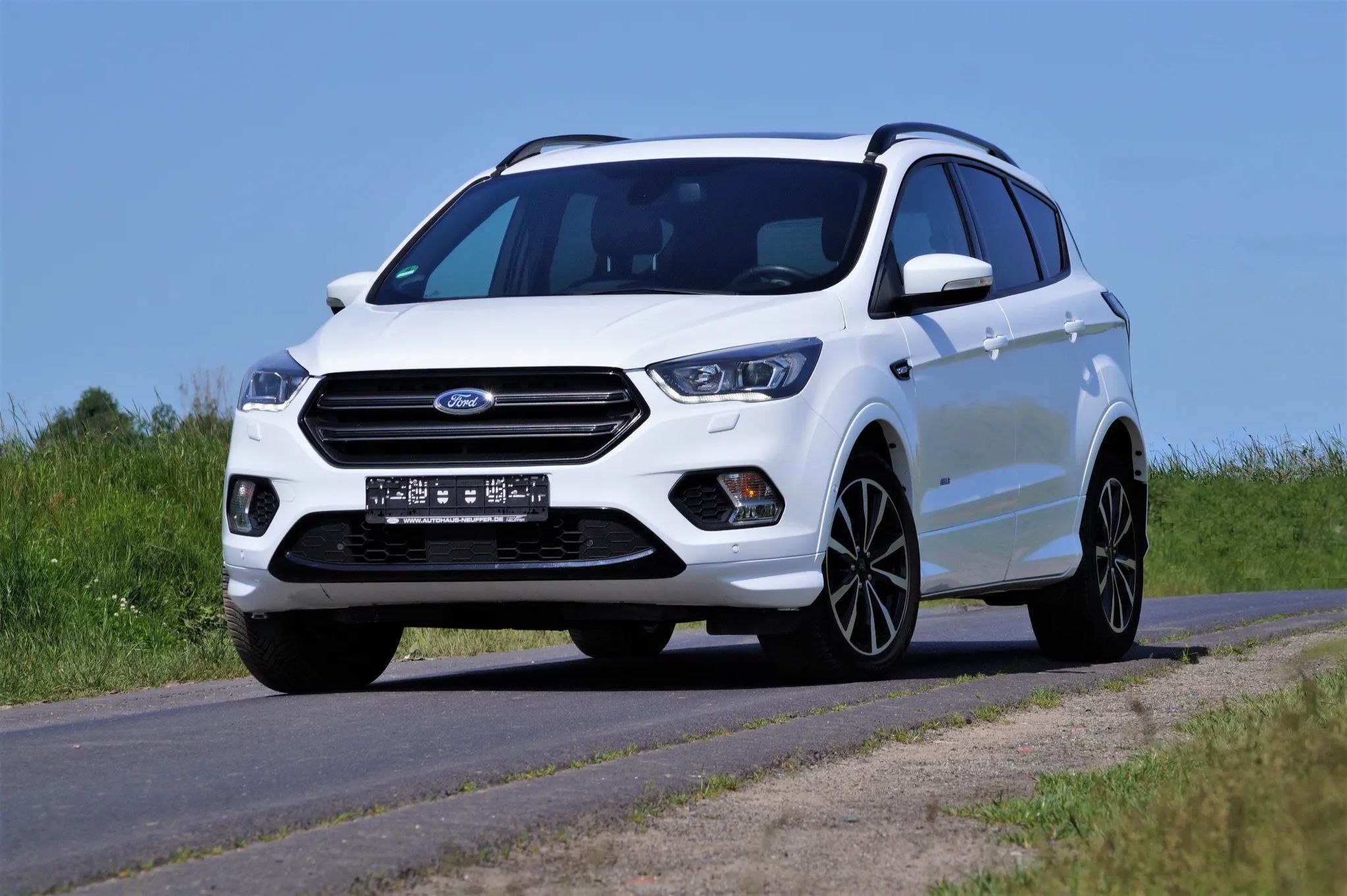Ford Kuga ST-line piękna bezwypadk. KAMERA 4x4 AUTOMAT panoramadach