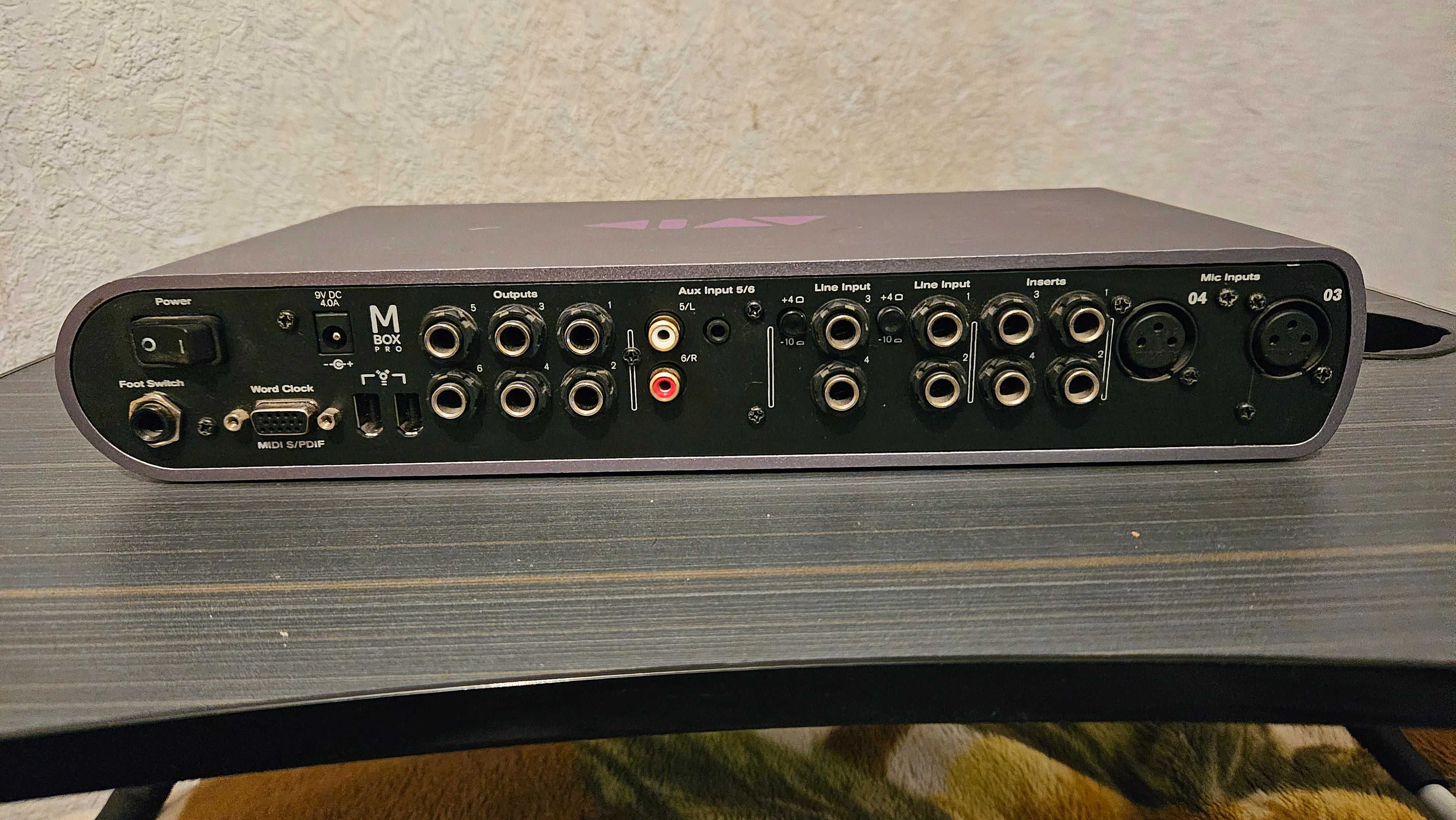 Звукова карта Avid MBox 3 Pro