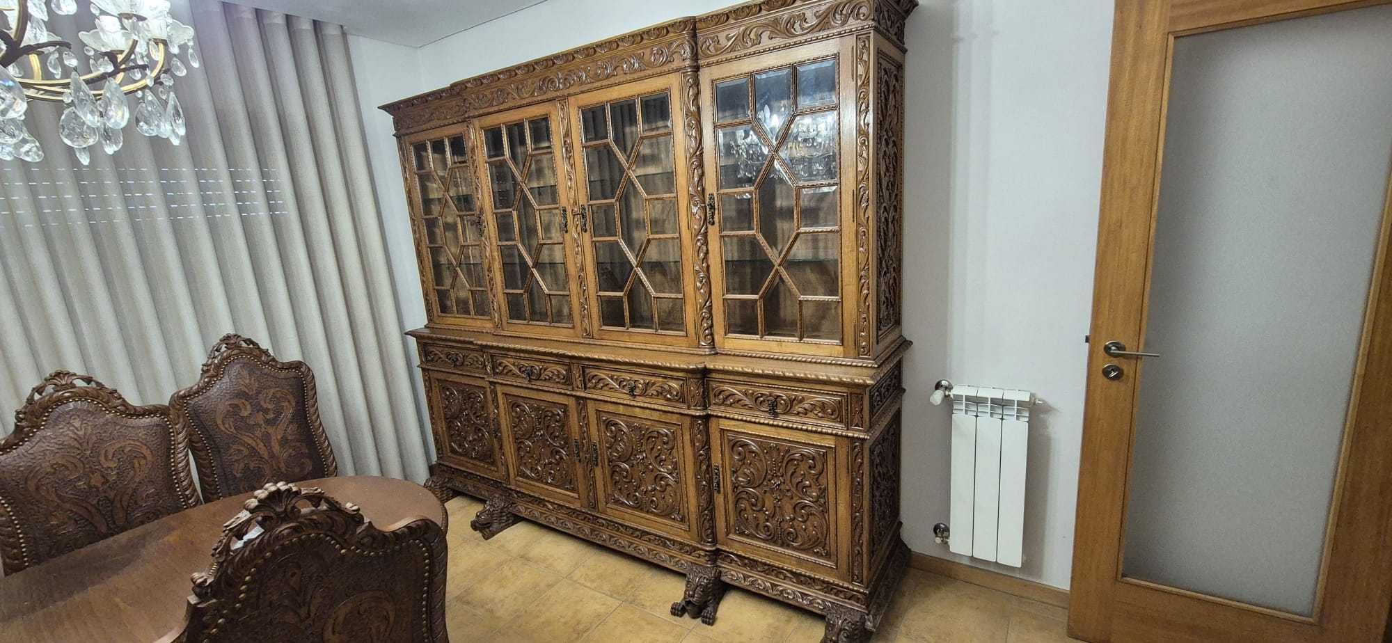 Mobilia Sala de Jantar(Vintage Cabeça de Leao)