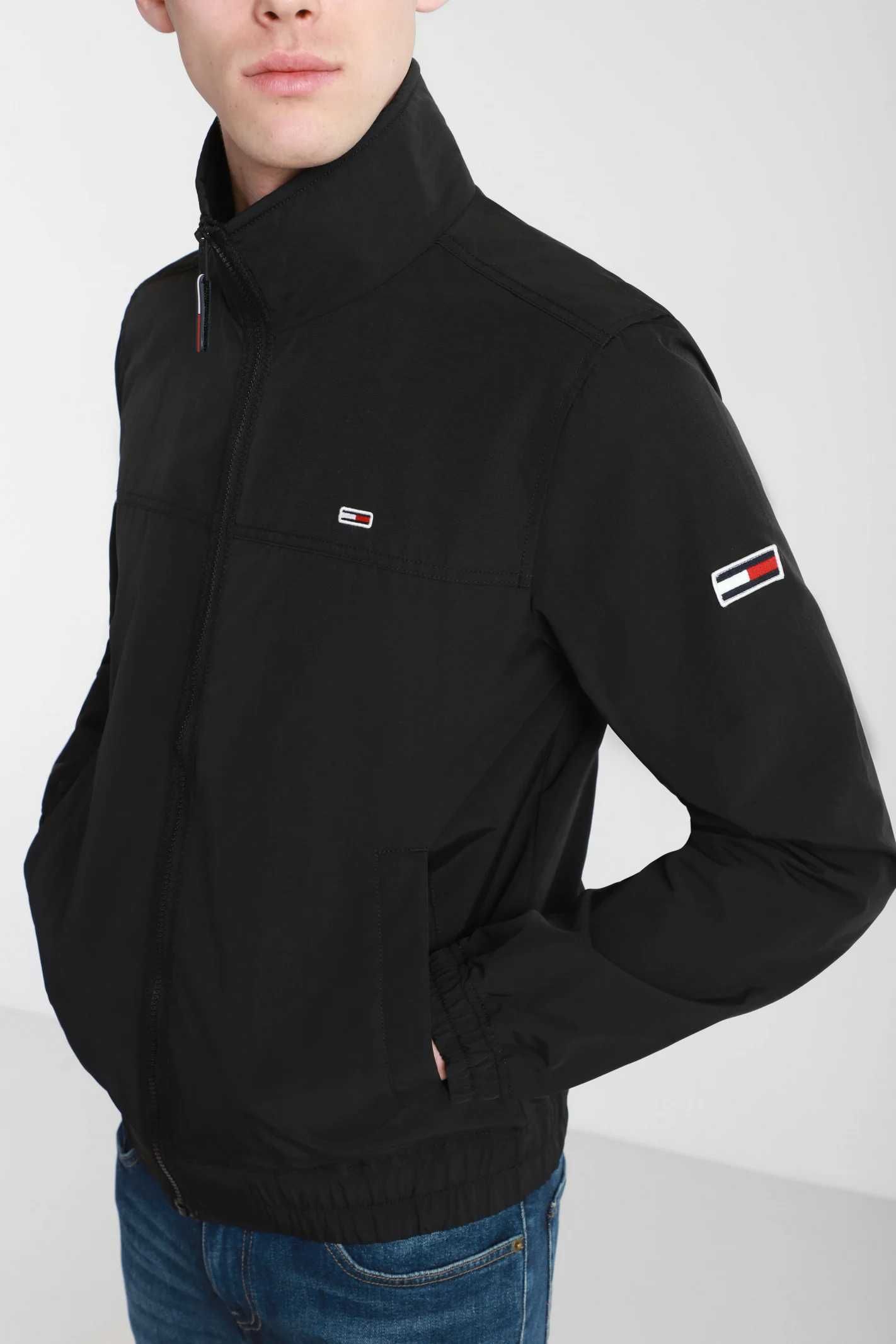 Легка спортивна куртка вітровка Tommy Hilfiger Essential Розмір S
