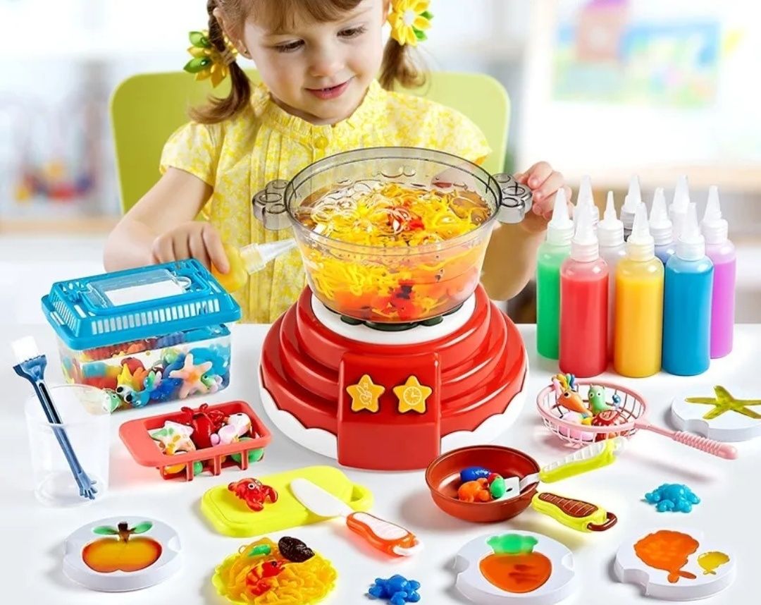 Детский игровой набор для кухни.