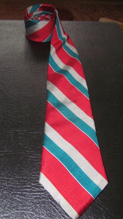 Elegancki Krawat jakich mało 100% Jedwab Geoffrey Beene z USA nr 4