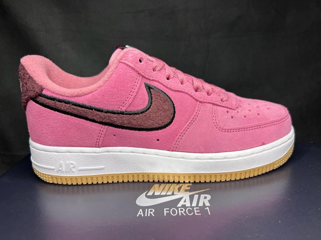 Nike Air Force 1 WMNS '07 SE