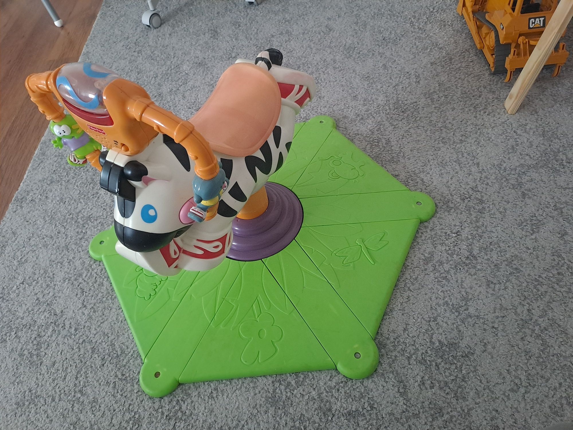 Fisher Price Zebra do skakania stan dobry.