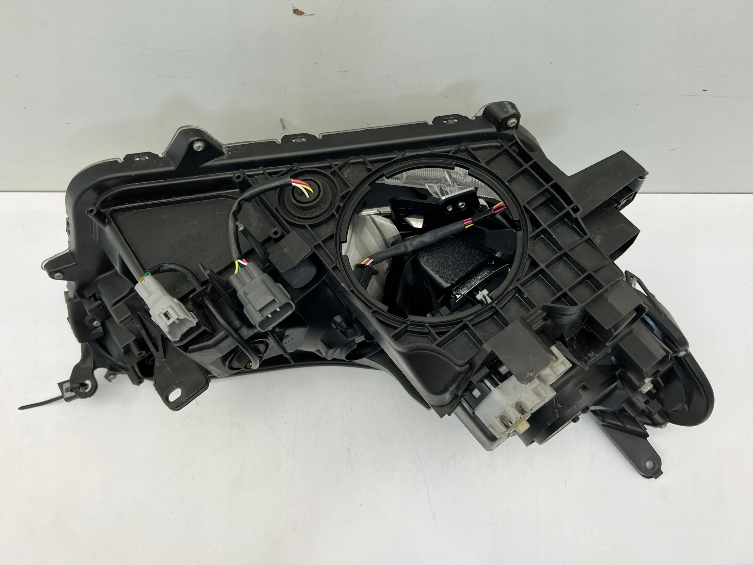 Toyota RAV4 IV Lift Lampa Przednia Lewa Full Led N 2015