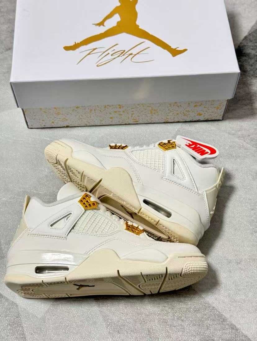 Jordan 4 Retro Metallic Gold R.44