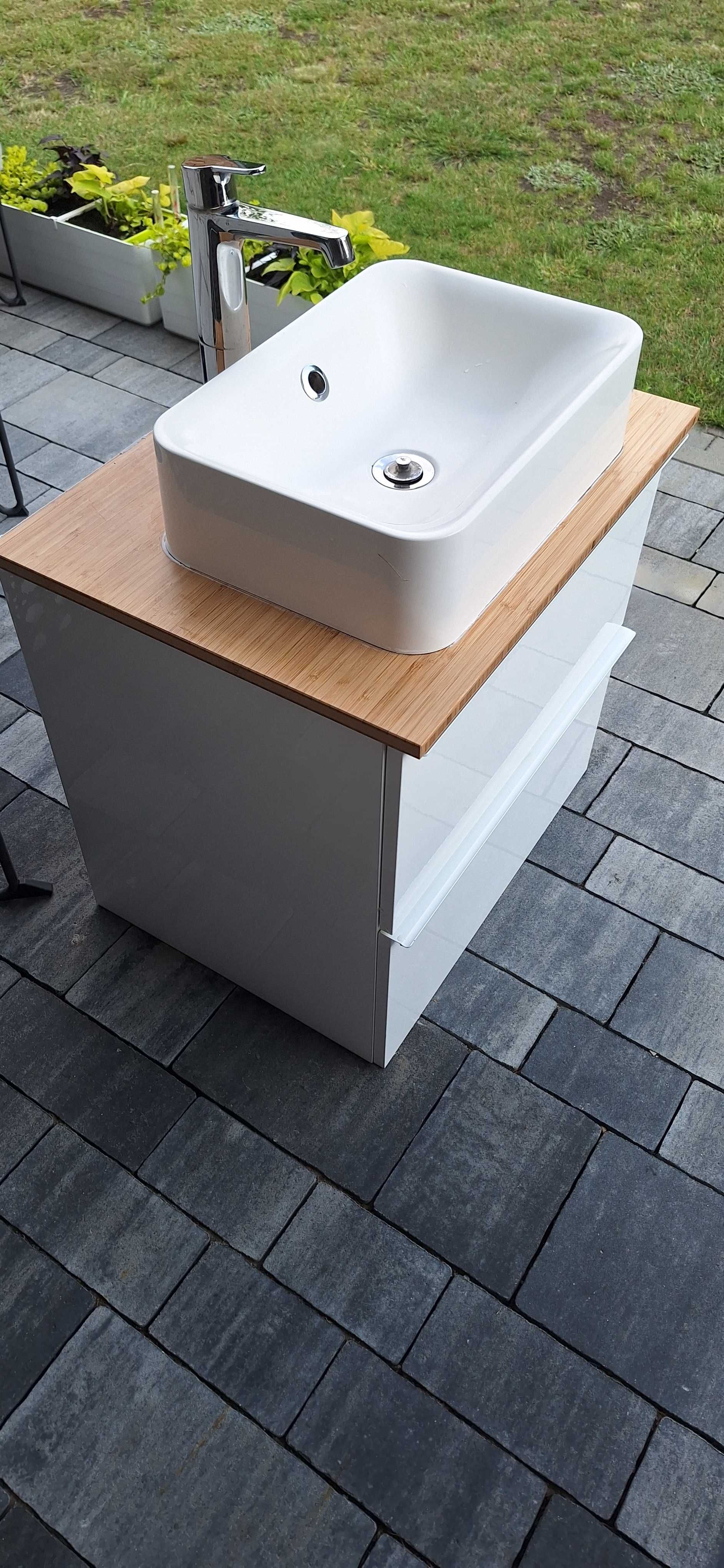 GODMORGON Szafka z umywalką i baterią IKEA
