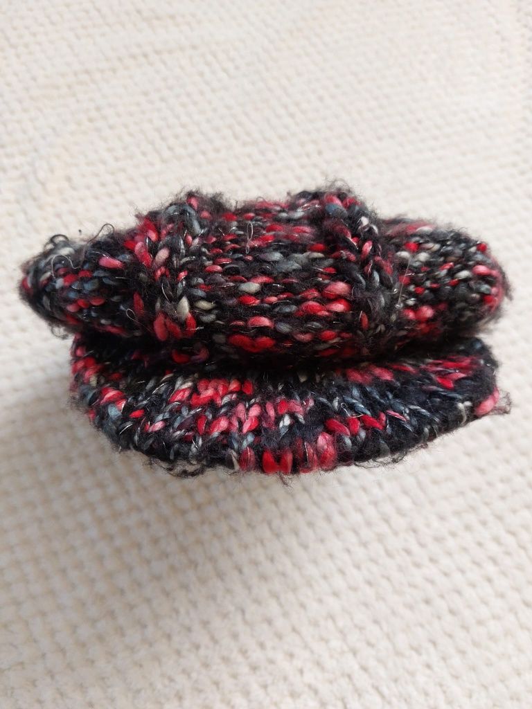 Kolorowy beret,czapka z daszkiem. Vans.