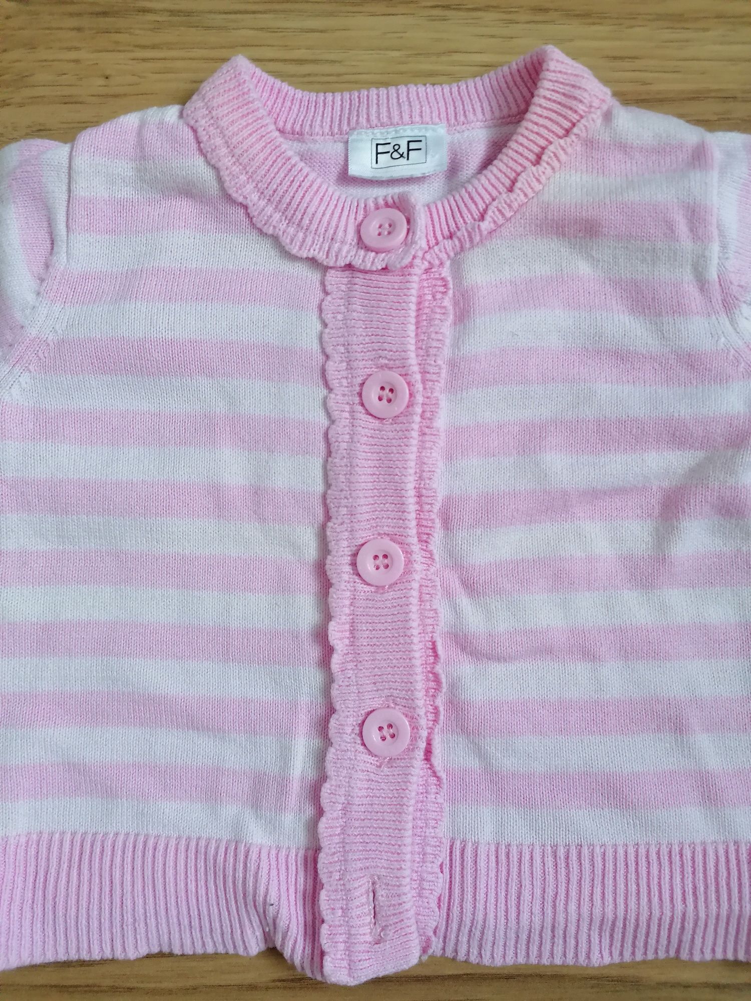 Sweterek różowy 62 dla dziewczynki