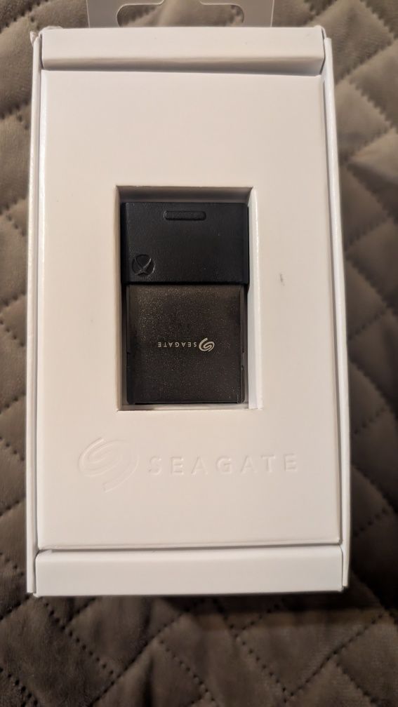 Б/у карта памяти seagate expansion card 1 tb nvme xbox series s/x для