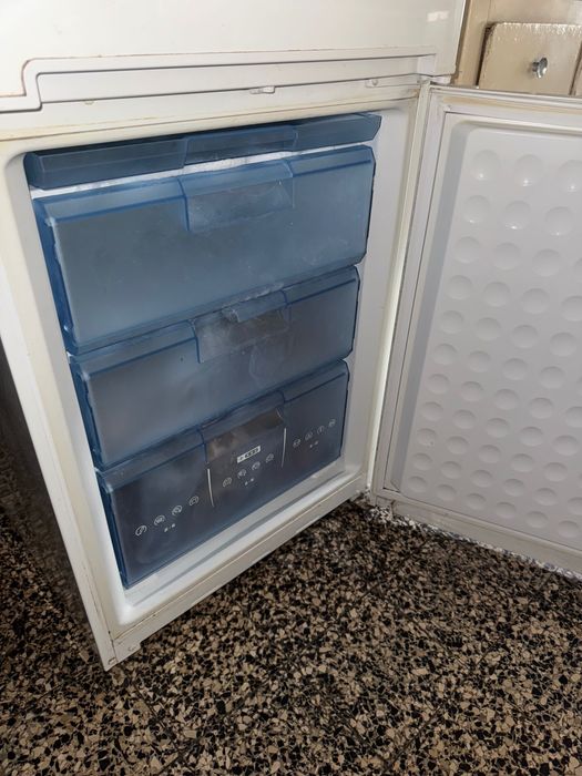 Frigorífico combinado com congelador Balay
