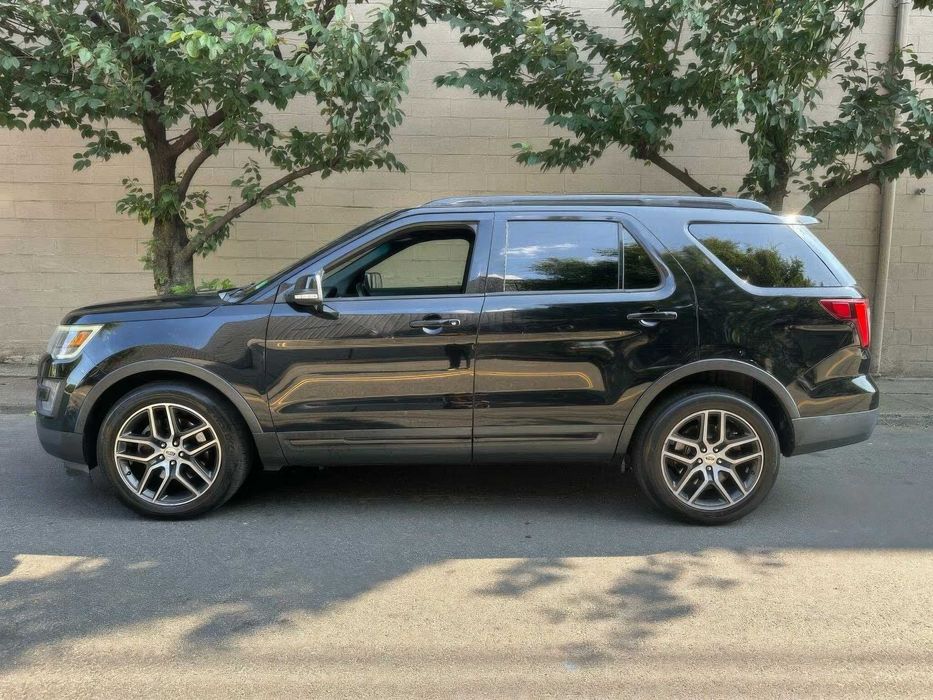 Ford Explorer Sport      2016