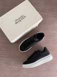 Tenis Mcqueen 43 novos na caixa
