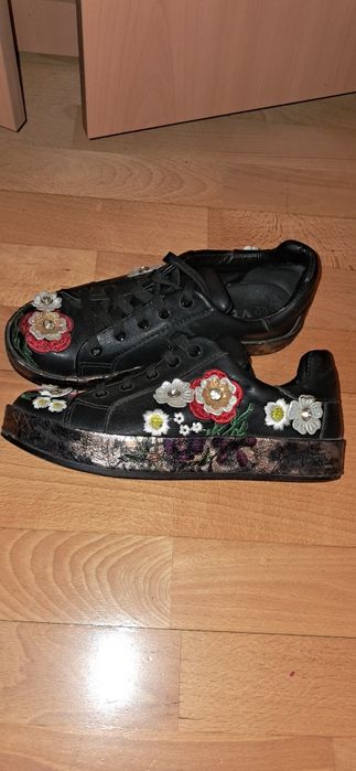 Кроссовки,спортивные туфли