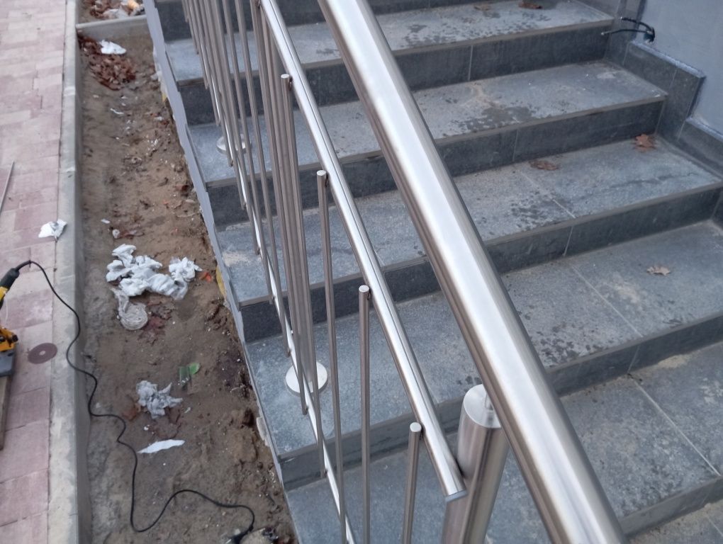 Balustrada barierka nierdzewna balkon francuska zabezpieczenie inox