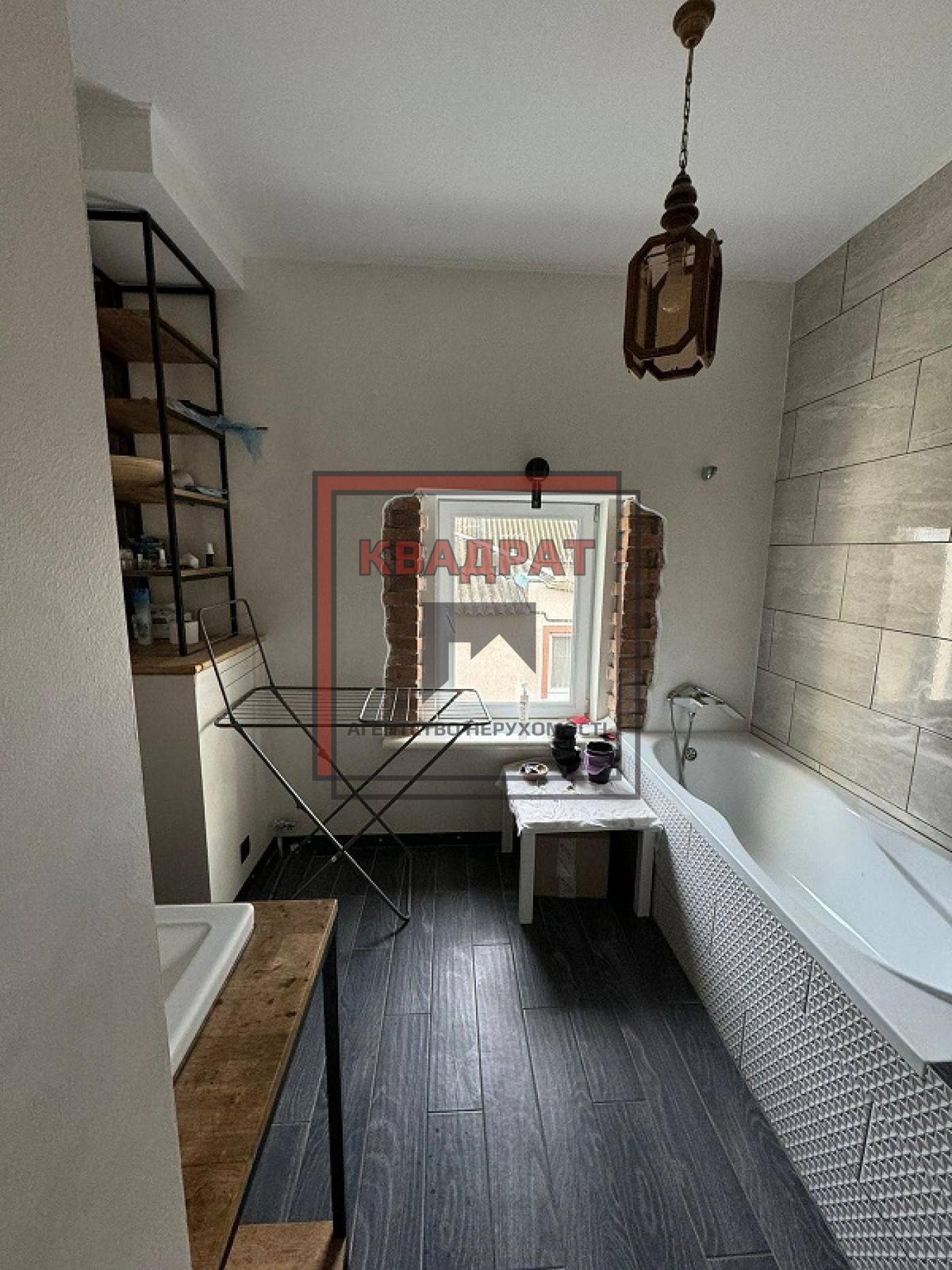 Продам 1к квартиру в центрі. Біля Аграрногї Академії. код 5167
