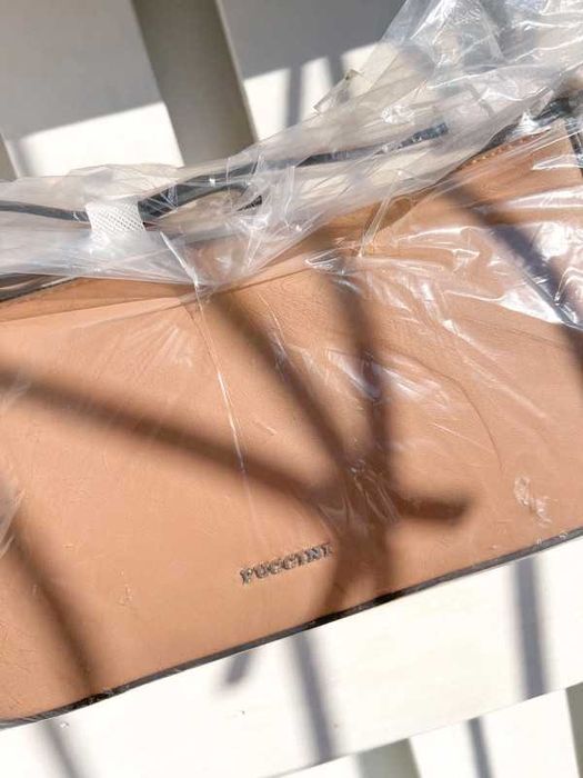 Nowa z metkami beżowa skórzana torebka na ramię old money Puccini