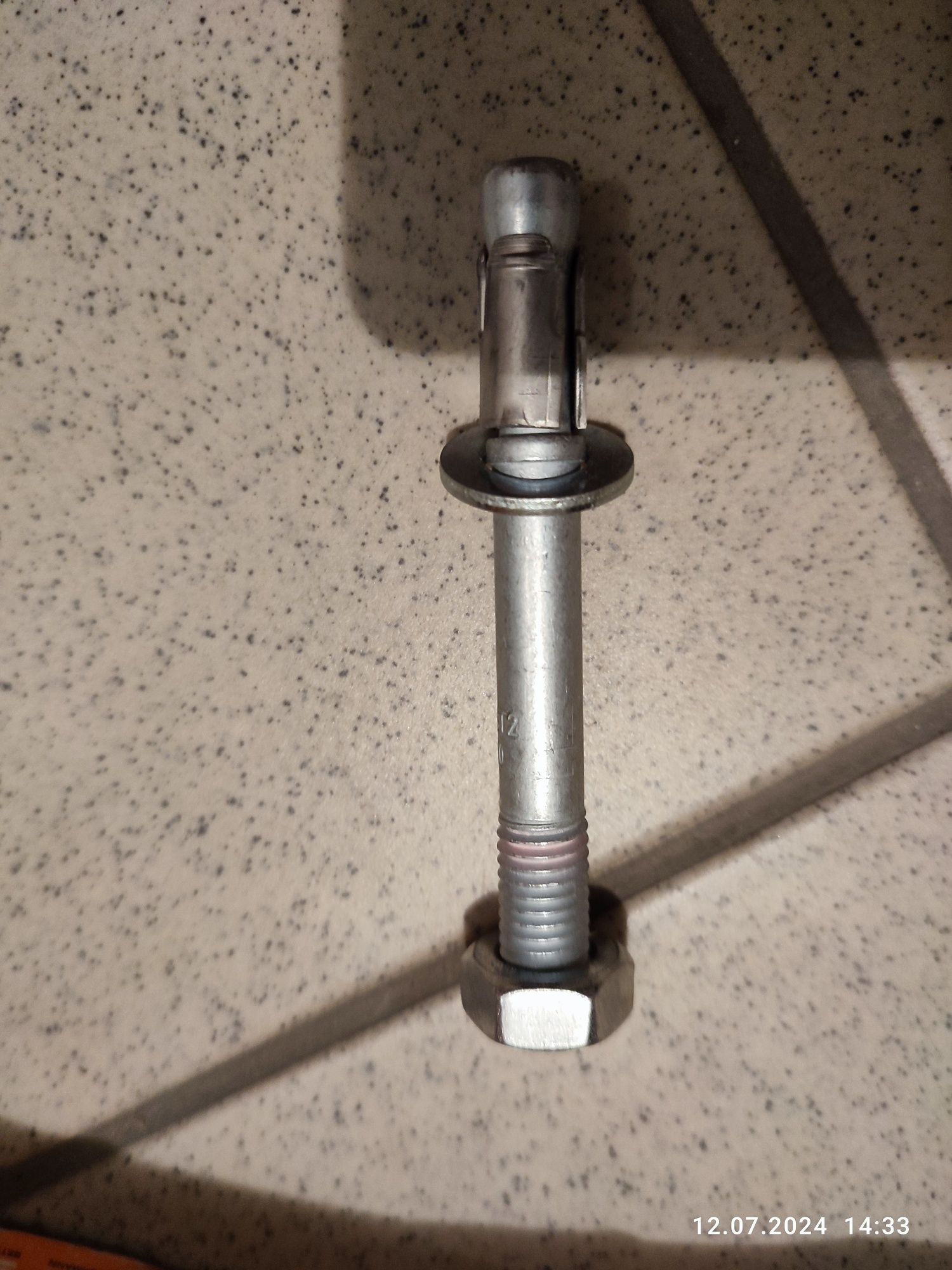Kotwy Hilti do betonu M10/10