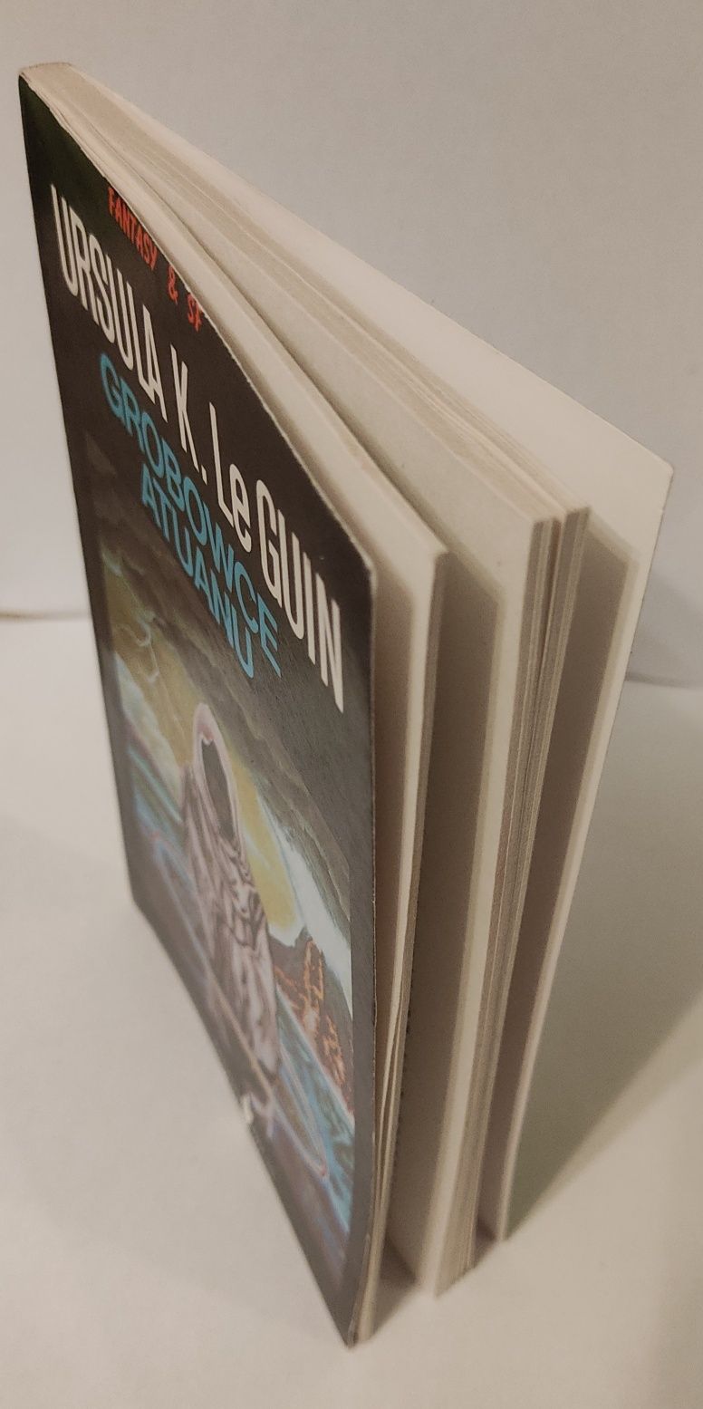 Ursula K. Le Guin Grobowce Atuanu Ziemiomorze