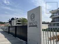 Condominio Rialto T2 com terraço e garagem fechada 2 carros