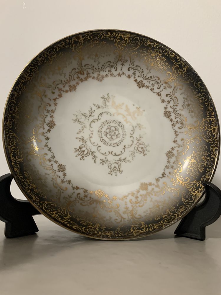 Conjunto de pratos antigos / pratos decorativos / colecionáveis