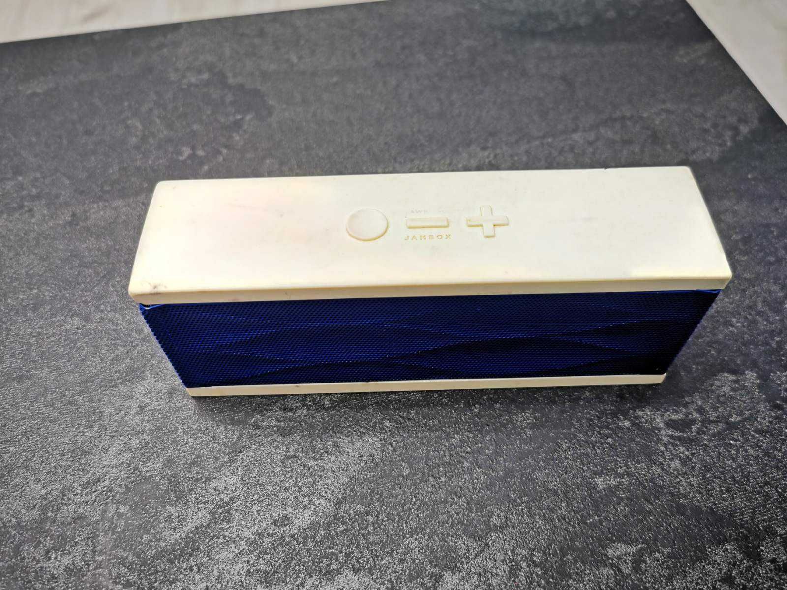 Продам оригинальную bluetooth акустическую систему Jawbone Jambox