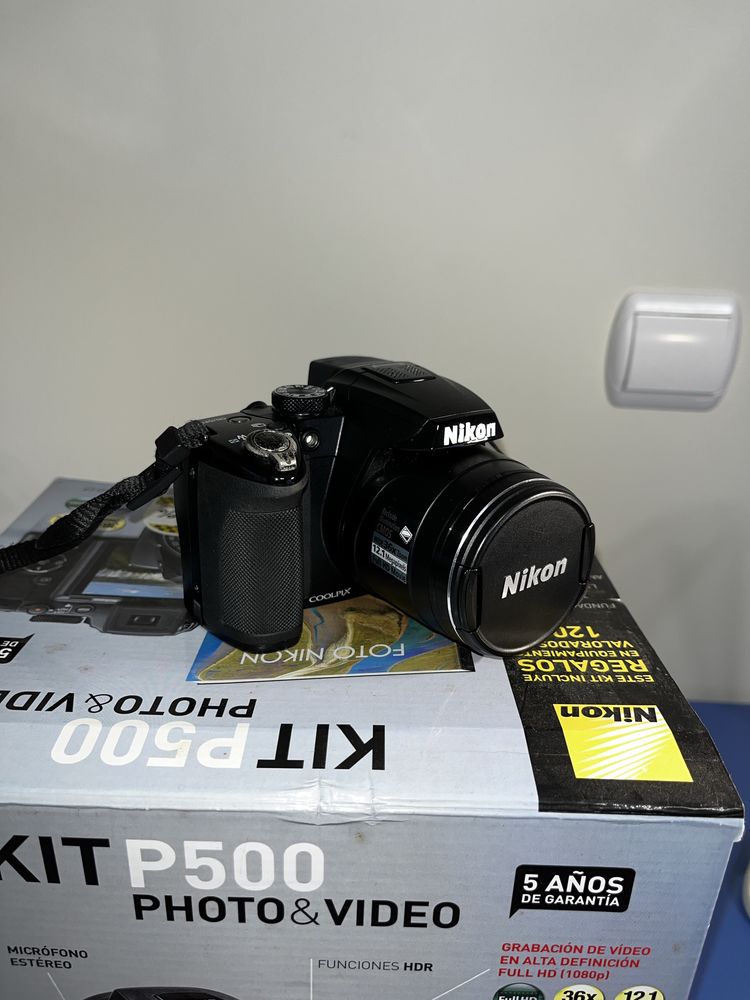 Nikon Coolpix P500