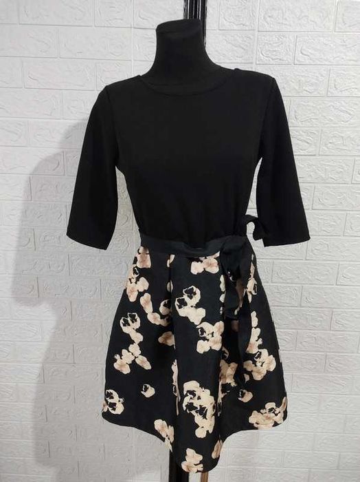 Sukienka rozkloszowana rozmiar s koktajlowa cena 8 zł