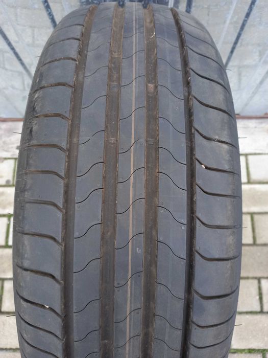 Opony Bridgestone 215/60 R17 rok 2025