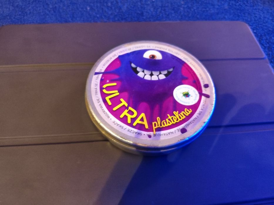 Ultra-plastelina fioletowa nieużywana