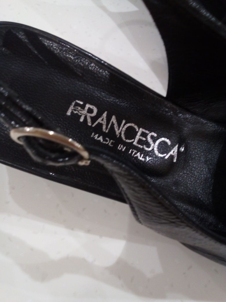 Продам босоножки Francesca Италия